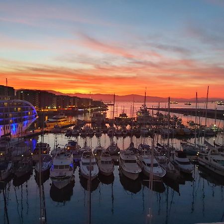 Luxury Yacht Stay "White Dove" Sleeps 6 Gibraltar Extérieur photo