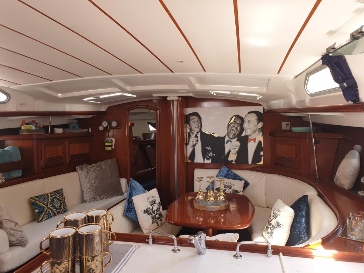 Luxury Yacht Stay "White Dove" Sleeps 6 Gibraltar Extérieur photo